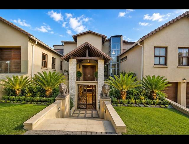4 BEDROOM HOUSE FOR SALE IN BENMORE GARDENS